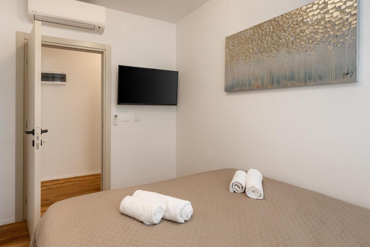 Deluxe Apartment Antonija Пореч Экстерьер фото